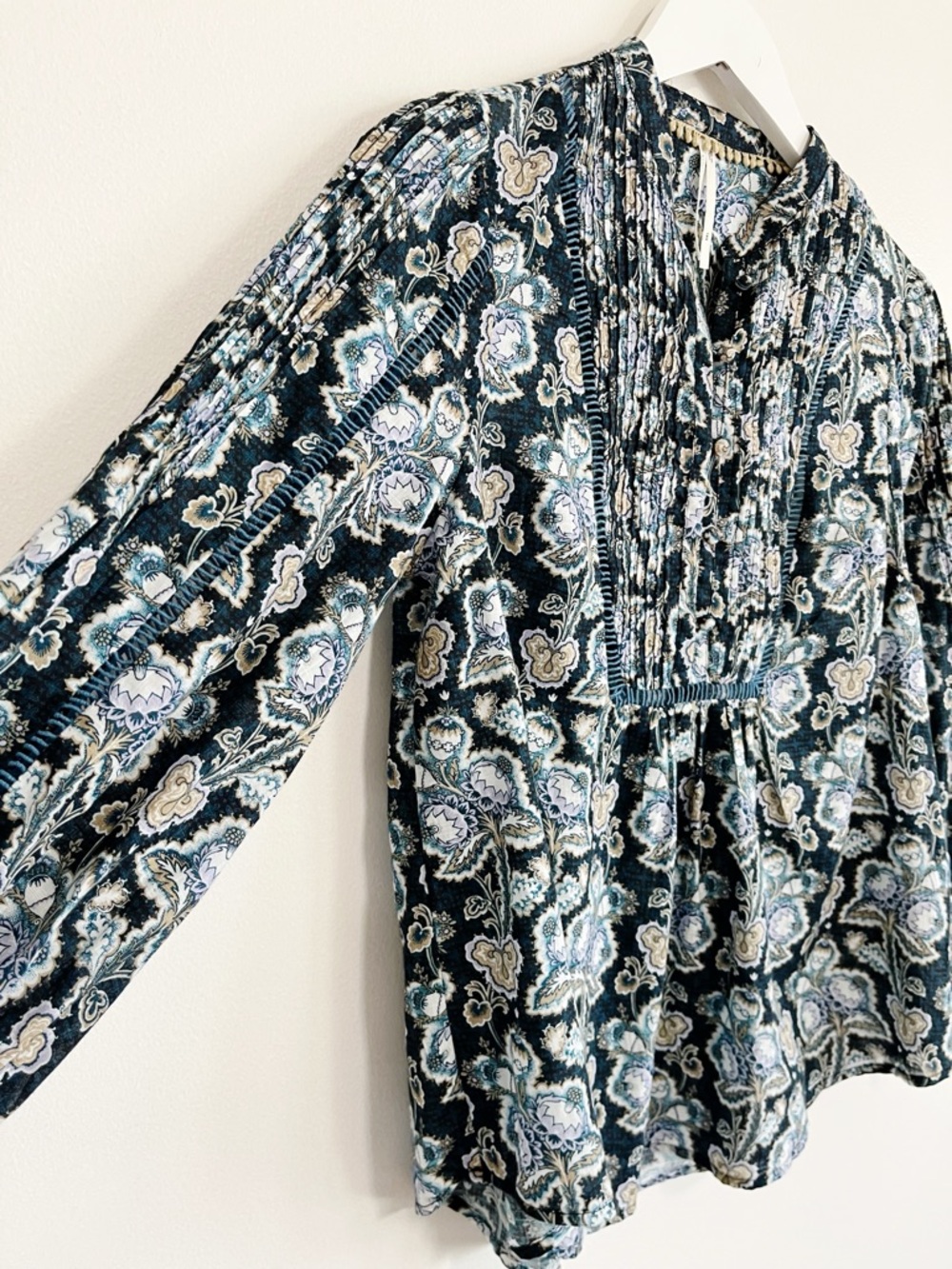 BOGO! Anthropologie Cotton Pintuck Peasant Blouse Blue Floral Motif XXS - Picture 6 of 11